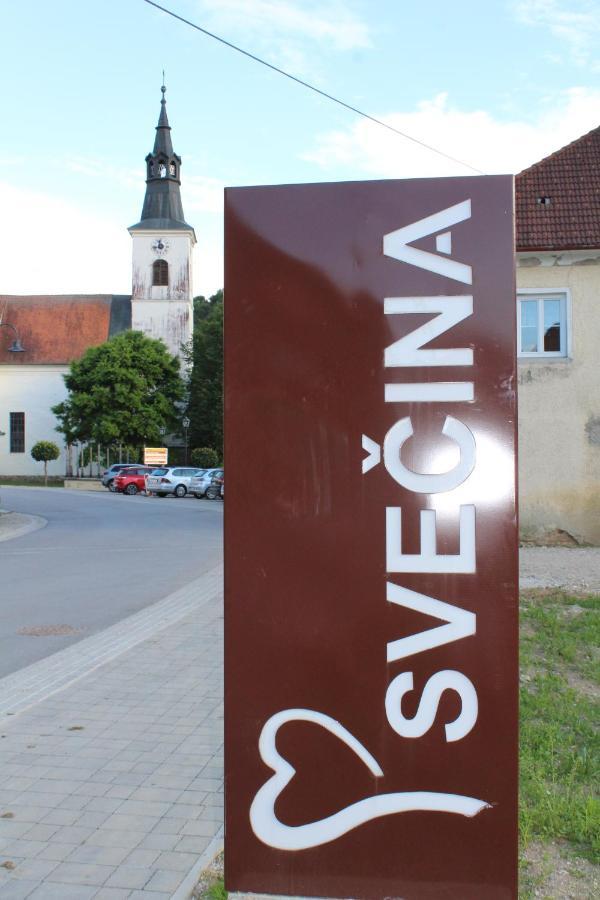 Sleeping In Village Svecina エクステリア 写真